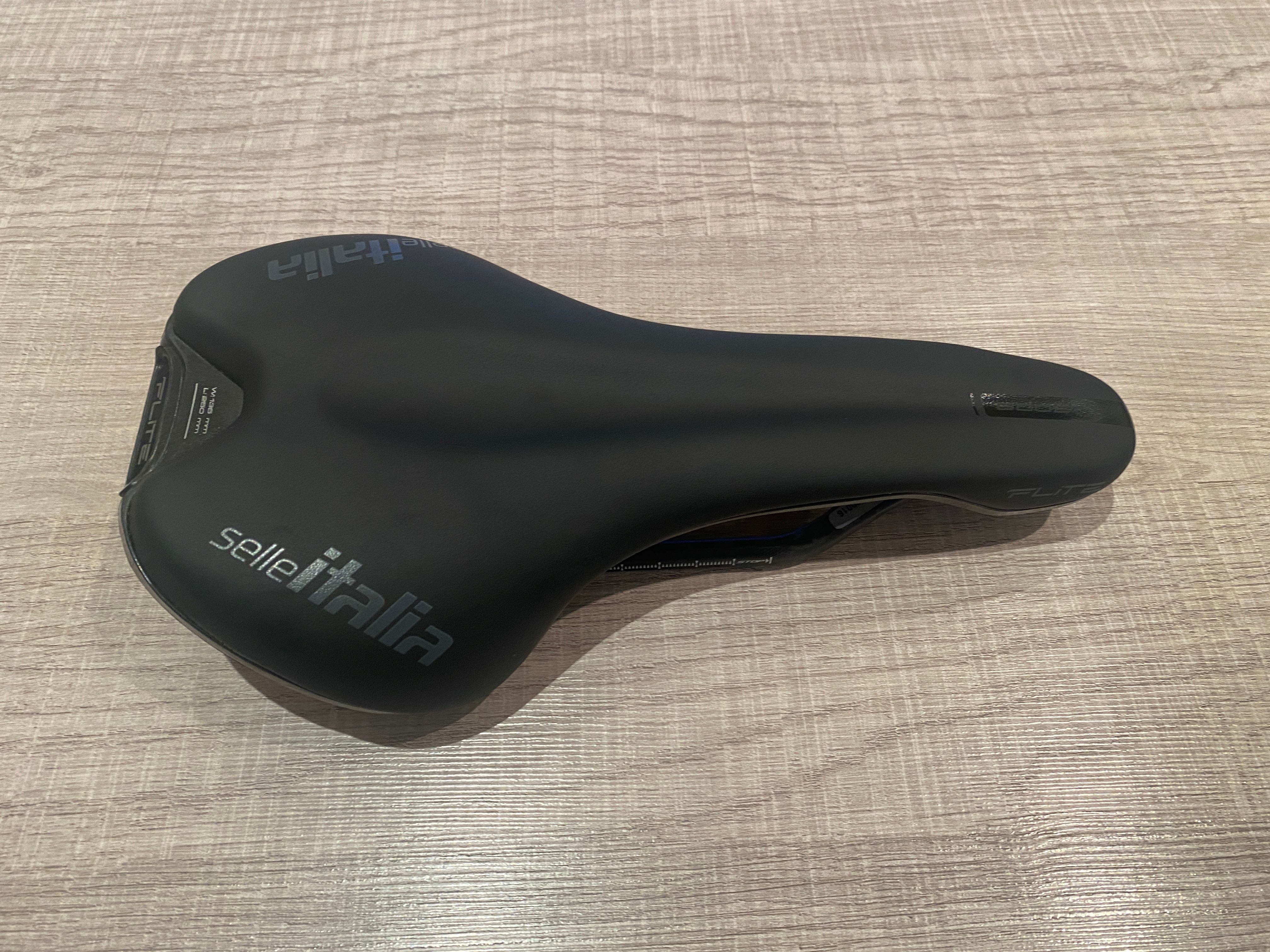 Selle Italia Flite パンターニモデル Bianchi ビアンキと