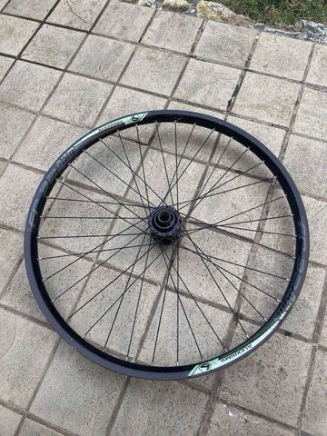 Tweedehands alexrims Fr32 bgm 2016 bike — afbeelding 2 van 10