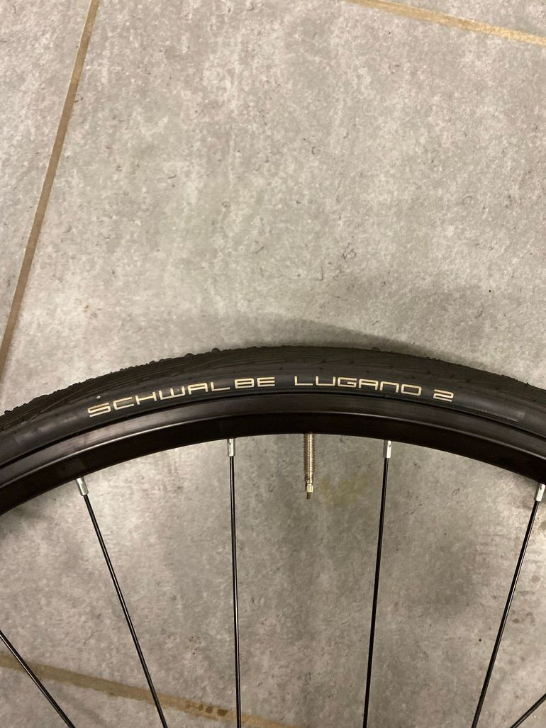 Used Mavic Aksium disc 2023 bike — image 4 of 4
