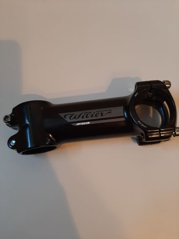 Tweedehands Fsa WILIER 2023 Cockpit