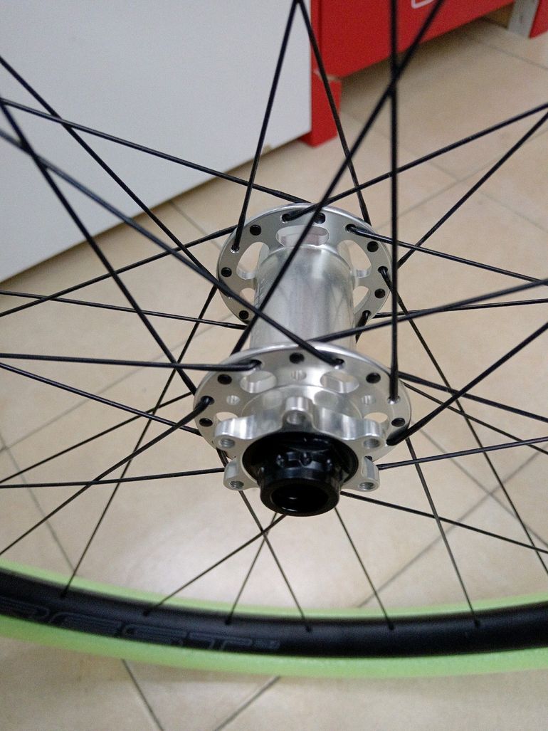 Brugt damil crest mk4 stans no tubes 2024 bike — billede 4 af 4