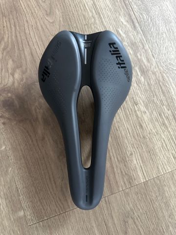 Gebrauchtes Selle Italia Novus Evo Superflow 2024 Saddles & Seatposts