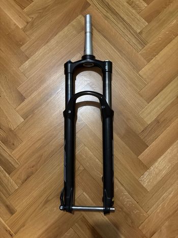 Tweedehands Sr Suntour Suntour XCR34 AIR, LOR, DS, 130mm, boost™ 15x110axle 29” 2022 Fork