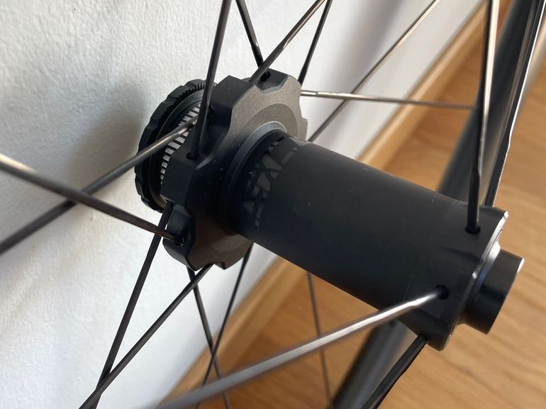 Used Scope R5 Carbon Wheelset bike — image 4 of 11