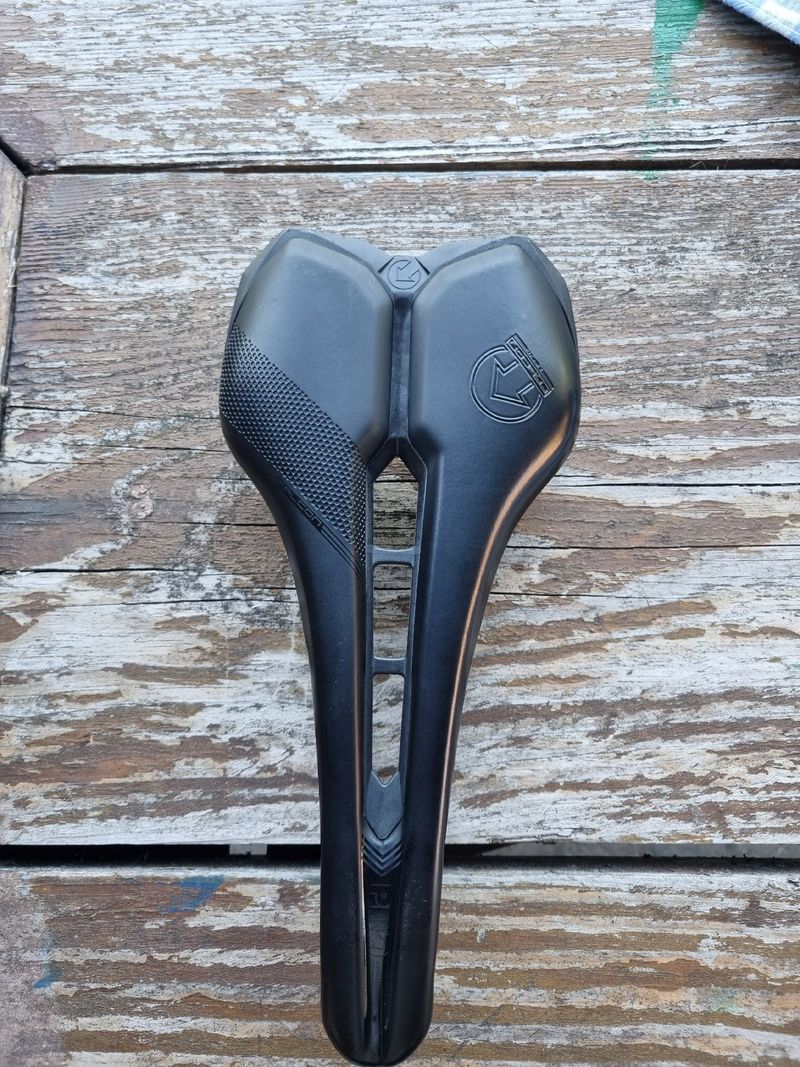 Used Pro Falcon Carbon Saddle 2024 bike — image 3 of 3