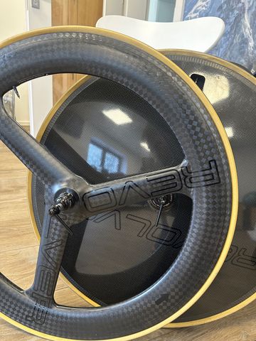 evolve Revolver Wheels usato