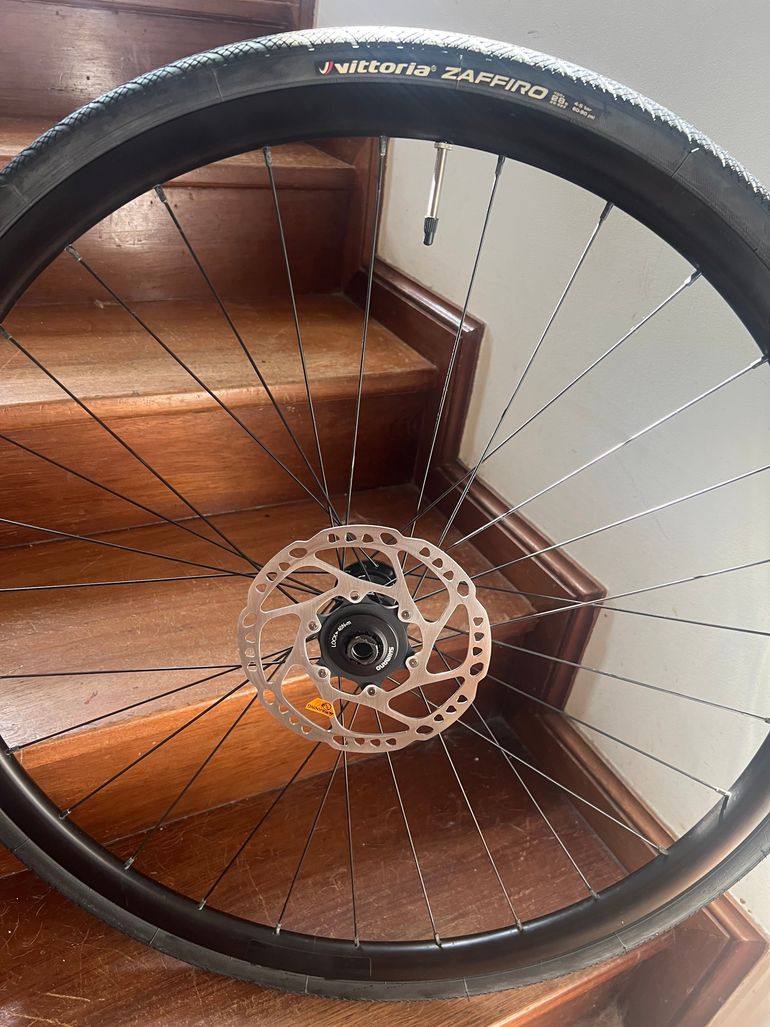 Used Shimano Rodi 622 19C 2023 bike — image 6 of 10