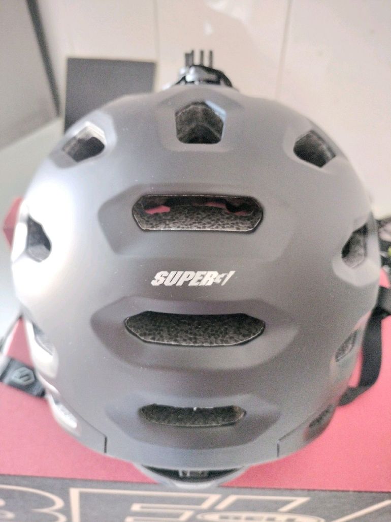 Bell Super 3 2024 bike usato — immagine 3 di 14