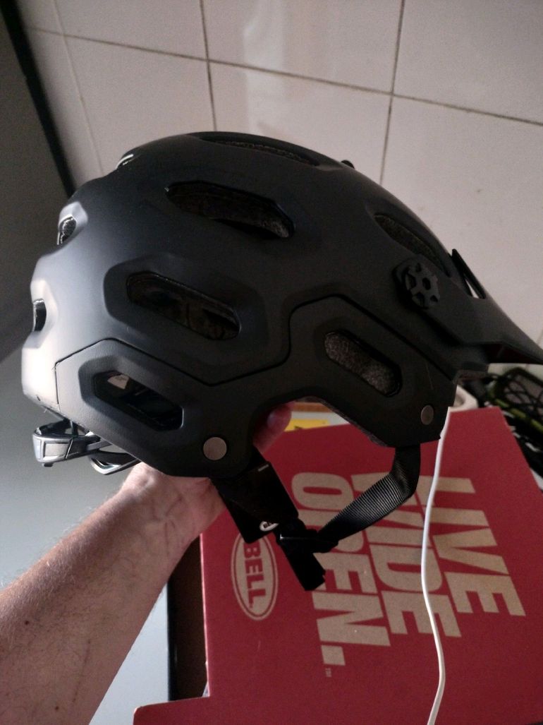 Bell Super 3 2024 bike usato — immagine 14 di 14