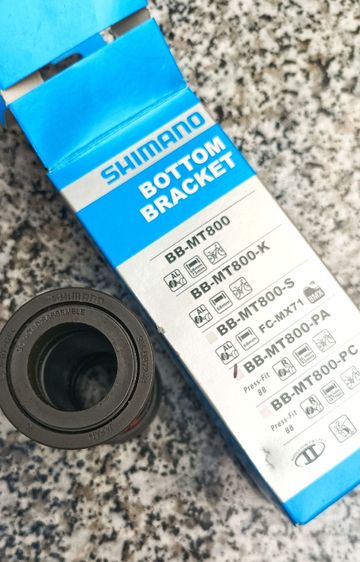 Brugt Shimano bb-mt800-pc 2023 Drivetrain & Pedals