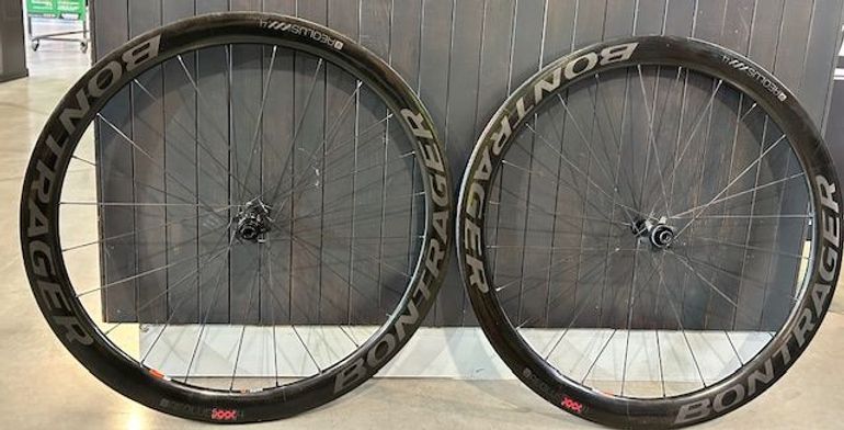 こー　　　BONTRAGER AEOLUS XXX4 First Ride: Bontrager Aeolus XXX 4 wheels - Velo