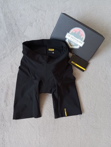 Brugt Mavic Essential short Noir Taille S Cycling Clothing