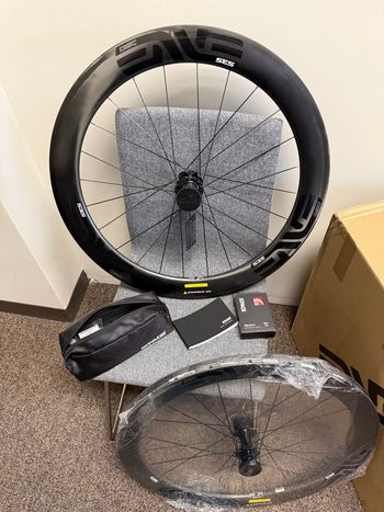 Used Enve SES 5.6 2023 bike — image 1 of 3