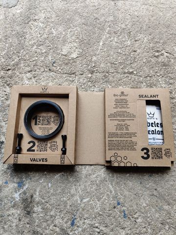 Brugt peaty's kit tubeless 2025 Tyres & Tubes