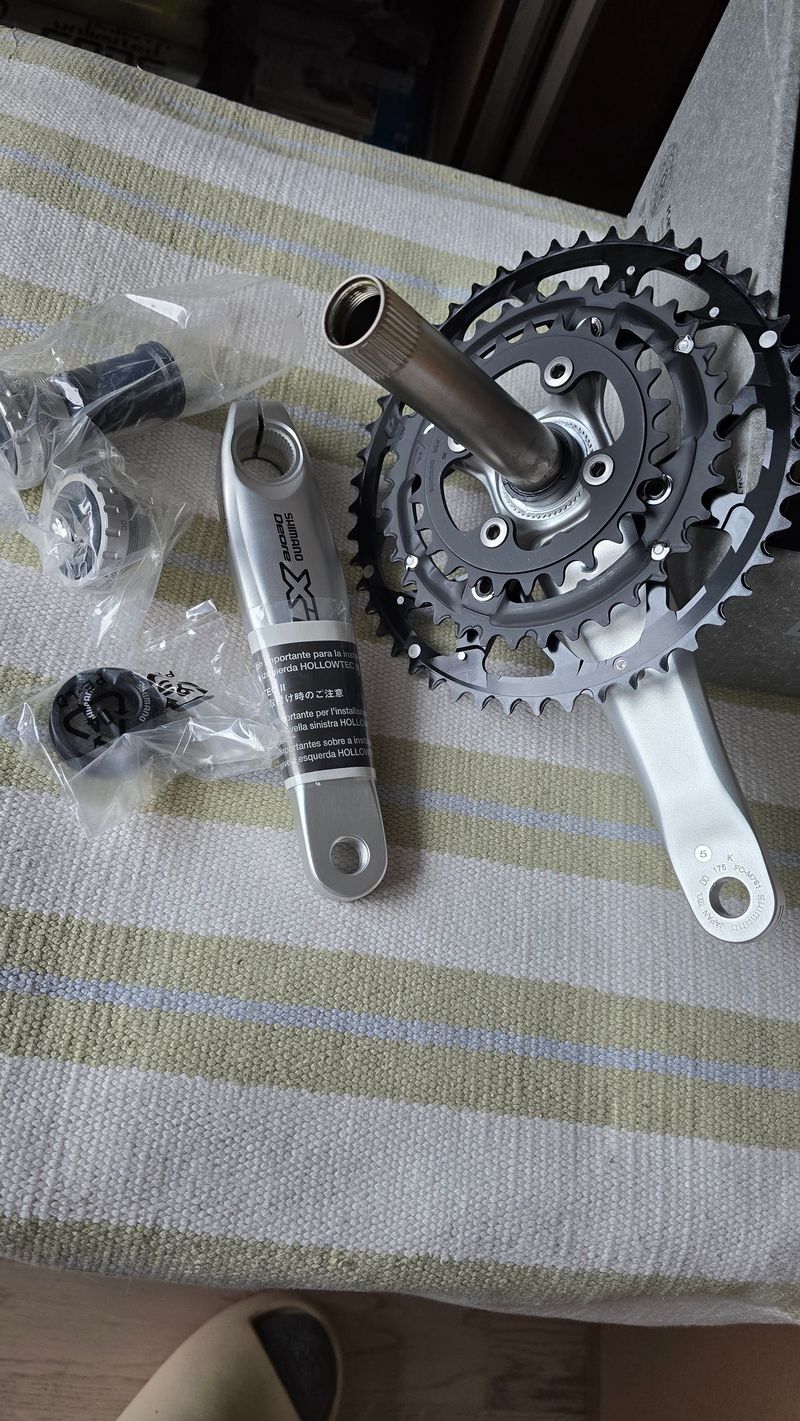 Käytetty Shimano Ultgra FC6603 2005 Drivetrain & Pedals