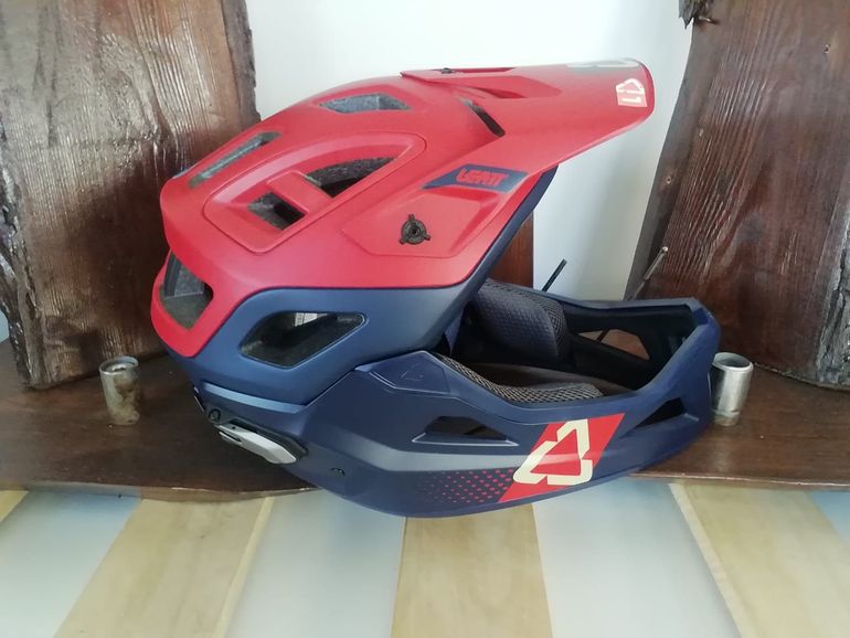 Used LEATT enduro 2.0 2023 bike — image 2 of 4