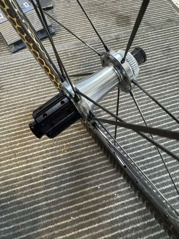 Gebrauchtes Shimano Allrounder 50mm Tiefe mit 26 / 33 mm 1290gramm Carbonfelge und Carbonspeichen 2025 Wheels