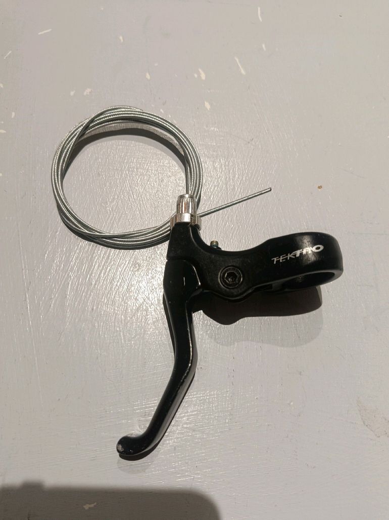 Used Tektro brake bike — image 2 of 3
