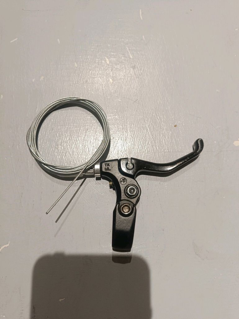 Used Tektro brake bike — image 3 of 3