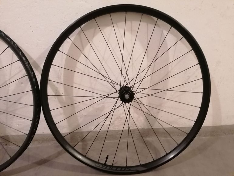 Brugt Syncros X-30 SE/32H/30mm 2022 bike — billede 2 af 6