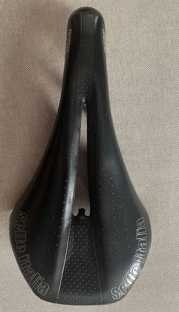 Sella Italia Novus 2018 Saddles & Seatposts usato