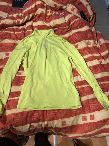 Decathlon . 2024 Cycling Clothing usato