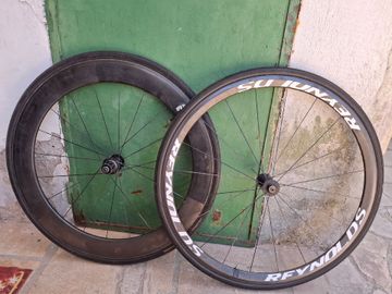 Used Reynolds carbon 2020 bike — image 2 of 2