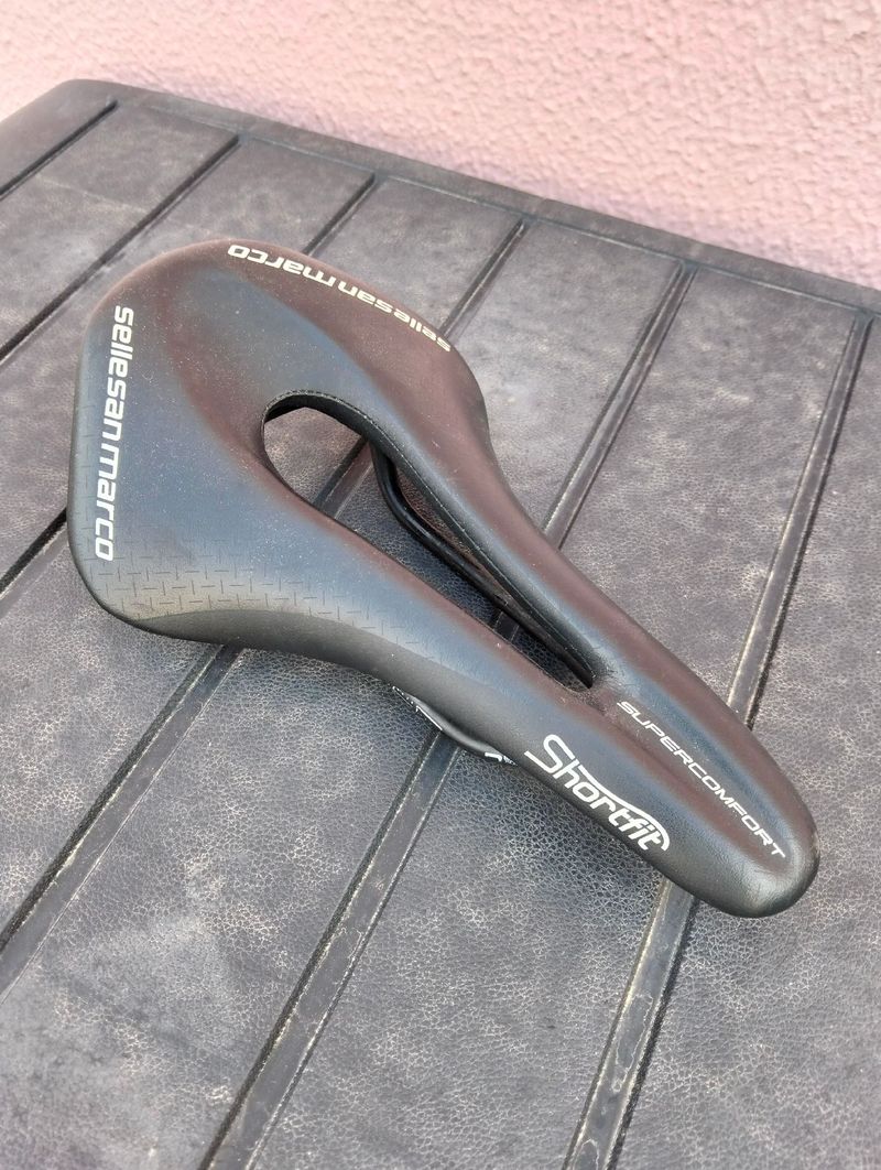 Selle San Marco Superconfort Shortfit 2020 Saddles & Seatposts d'occasion