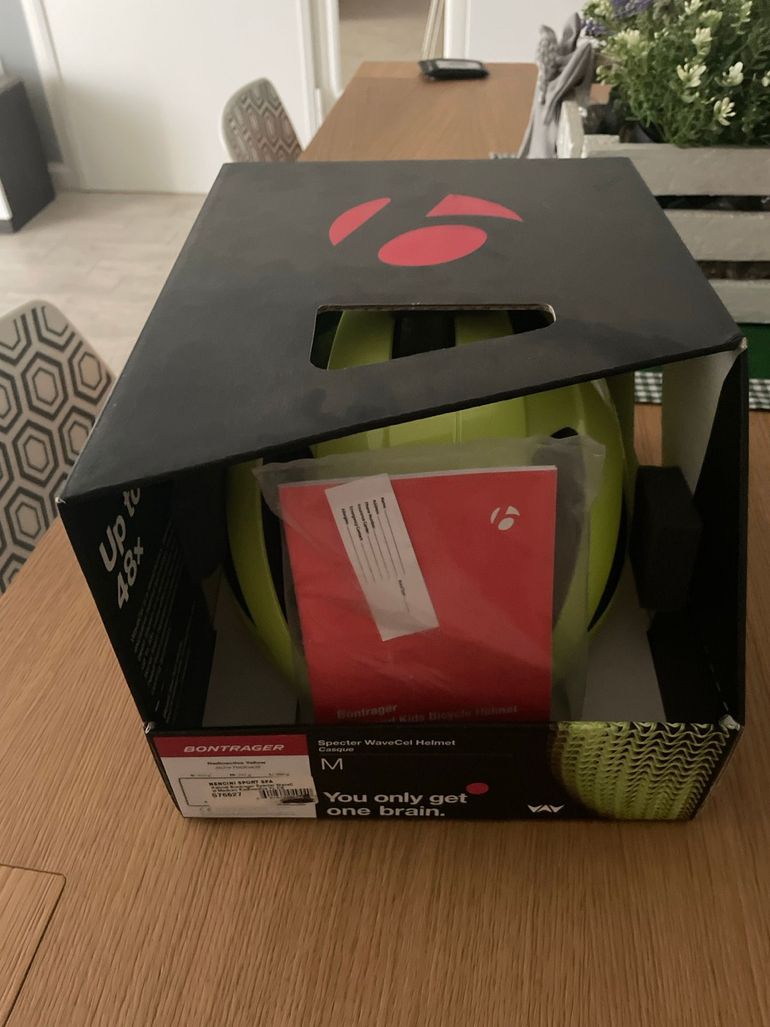 Brugt Bontrager SPECTER WAVECELL HELMET TG M 2024 bike — billede 3 af 3