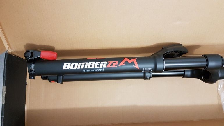 Used Marzocchi Bomber Z2 29" or 27,5+ 100mm Boost Offset 44 mm 2024 bike — image 3 of 17