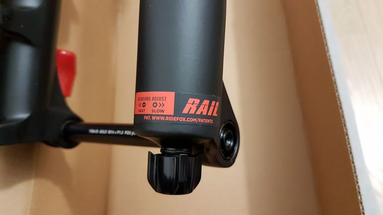 Used Marzocchi Bomber Z2 29" or 27,5+ 100mm Boost Offset 44 mm 2024 bike — image 9 of 17