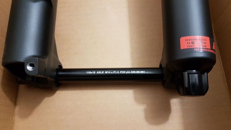 Used Marzocchi Bomber Z2 29" or 27,5+ 100mm Boost Offset 44 mm 2024 bike — image 8 of 17