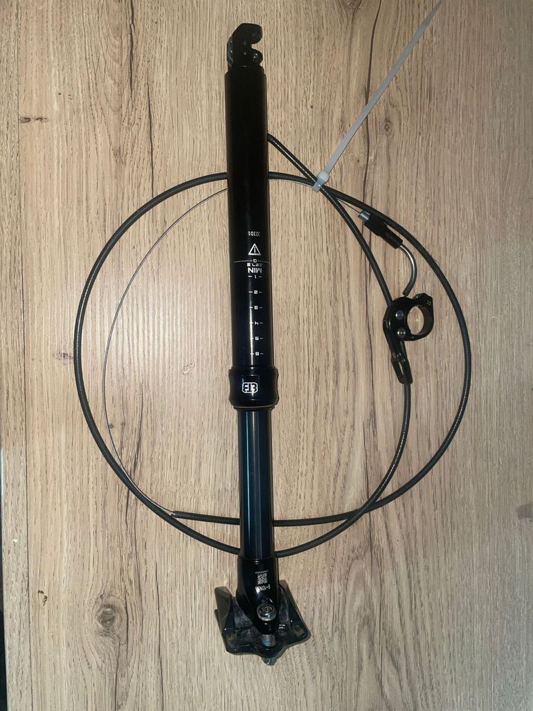 Used triple eight Sl bike — image 2 of 2