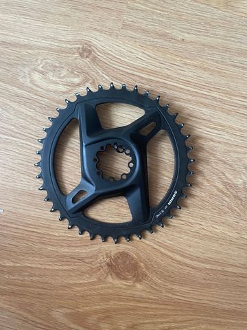 Käytetty Sram 40t x-sync reval 2024 Drivetrain & Pedals