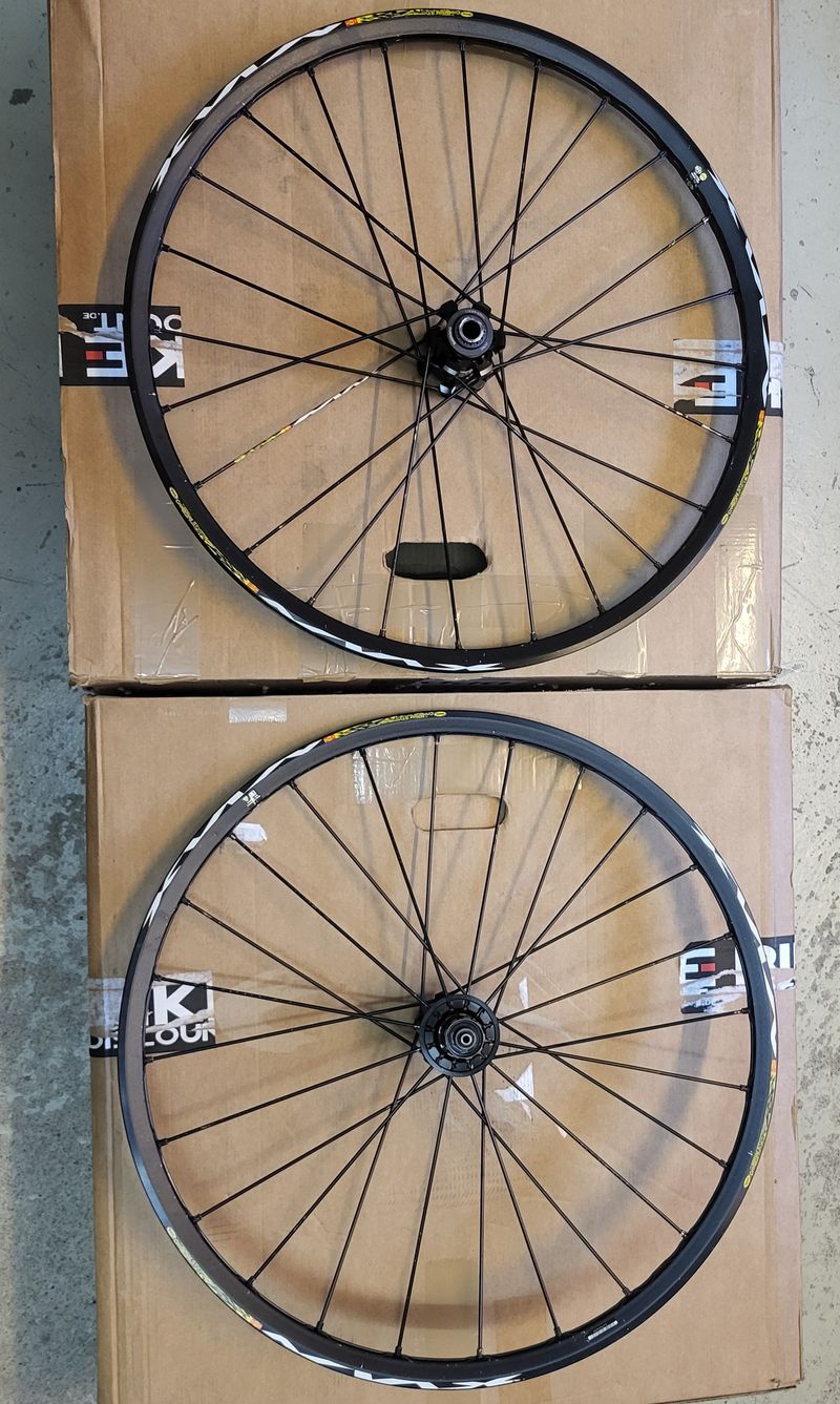 MAVIC Crossmax ST Disc Laufradsatz 26" Centerlock 2012 Wheels d'occasion