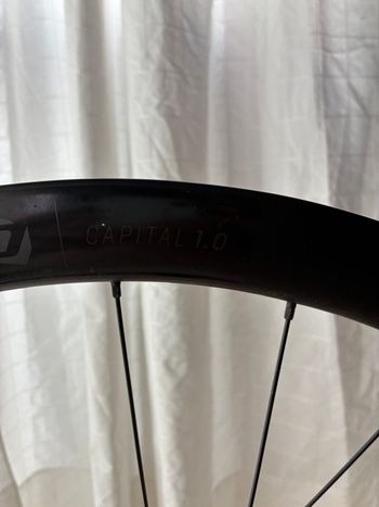 Brugt Syncros Capital 1.0 40mm disc 2025 bike — billede 2 af 6