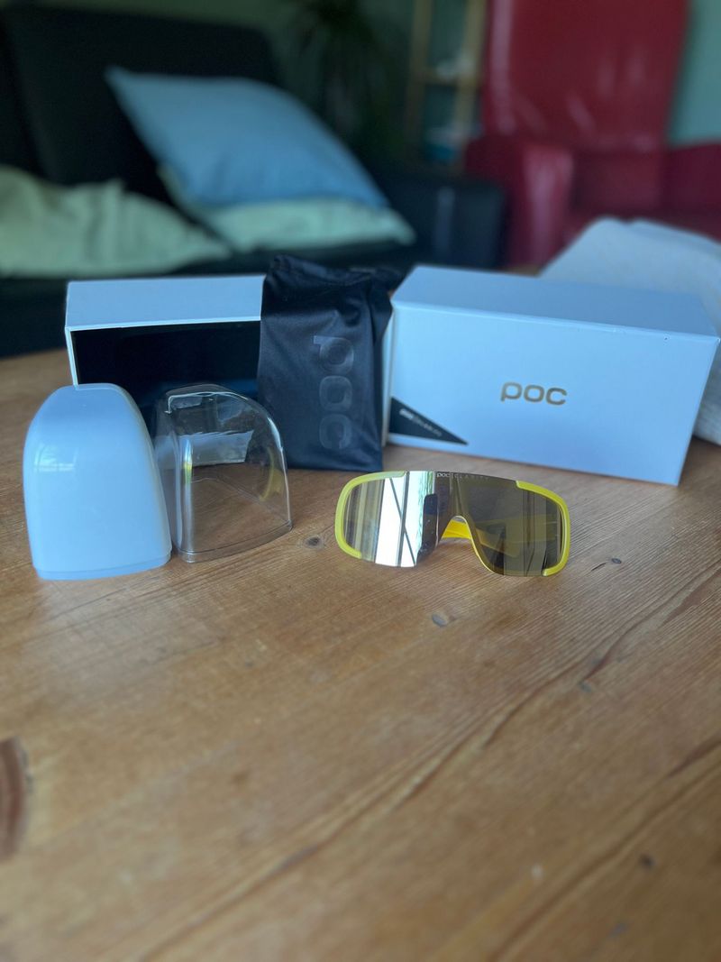 Gebrauchtes POC Aspire Mid Sunglasses in Aventurine Yellow Translucent 2024 Cycling Accessories