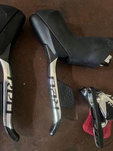 Used Sram Red Axs 2023 bike — image 2 of 7