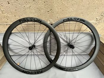falcon F40SL 2025 Wheels usato