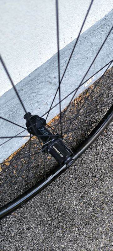 Brugt ffwd RYOT 33 {DT swiss 240} 2024 bike — billede 2 af 5