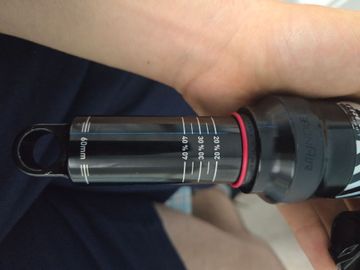 Brugt RockShox super delux selet + 2024 bike — billede 4 af 5