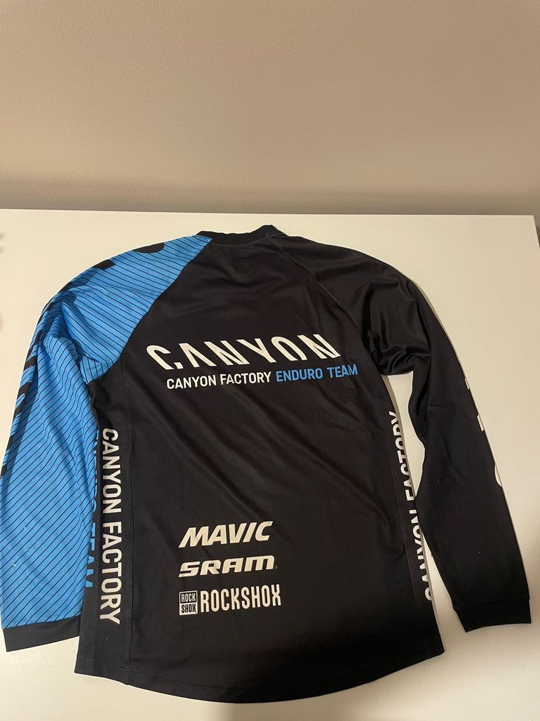 Canyon Enduro Team 2024 bike usato — immagine 2 di 2