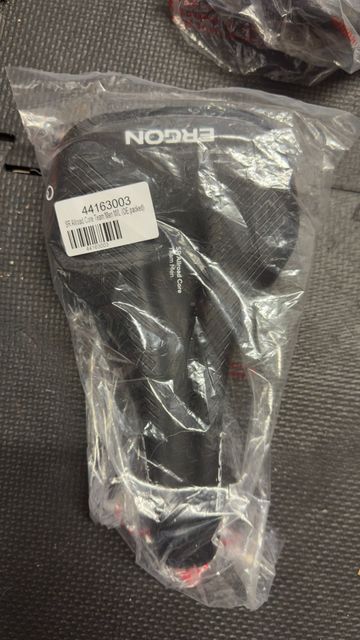 Używany Ergon SR men team M/L 2025 Saddles & Seatposts