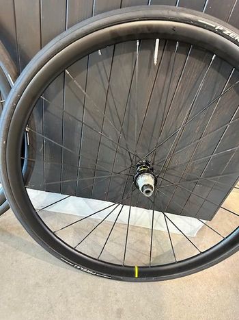 Used Mavic Cosmic Elite Ust 2023 bike — image 12 of 13