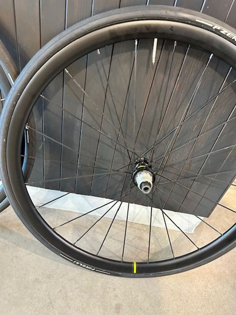 Used Mavic Cosmic Elite Ust 2023 bike — image 12 of 13