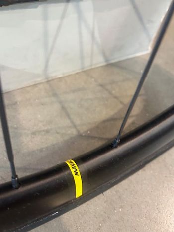 Used Mavic Cosmic Elite Ust 2023 bike — image 9 of 13