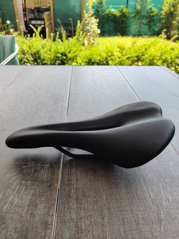 Używany Decathlon Racefiets, gravelbike, mtb 30° 2023 Saddles & Seatposts