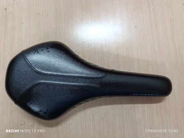 Tweedehands Fizik antares 2017 Saddles & Seatposts