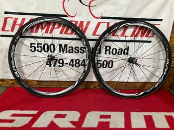 Used Shimano Dura-Ace C35 2012 bike — image 2 of 6