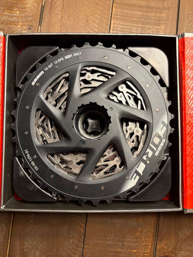パーツ SRAM FORCE XG-1270-D1 10-36T 12s SRAM FORCE XG-1270 カセットスプロケット 10-36T（12S）XDR
